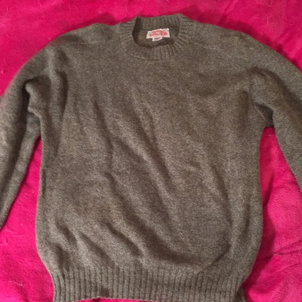 Fall River Knitting Mill 70% Shetland Wool Made in USA
